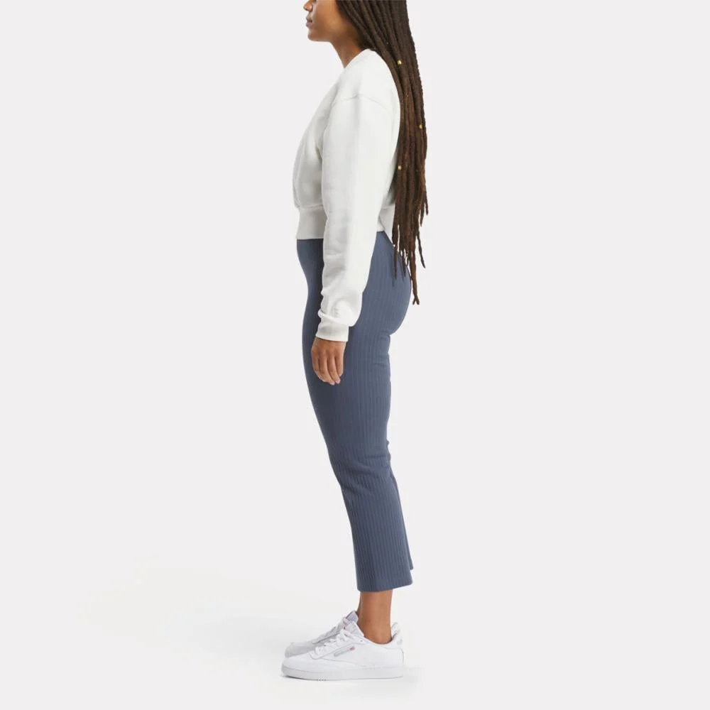 Classics Wardrobe Essentials Fleece Coverup Women's Sweatshirt - Image 4