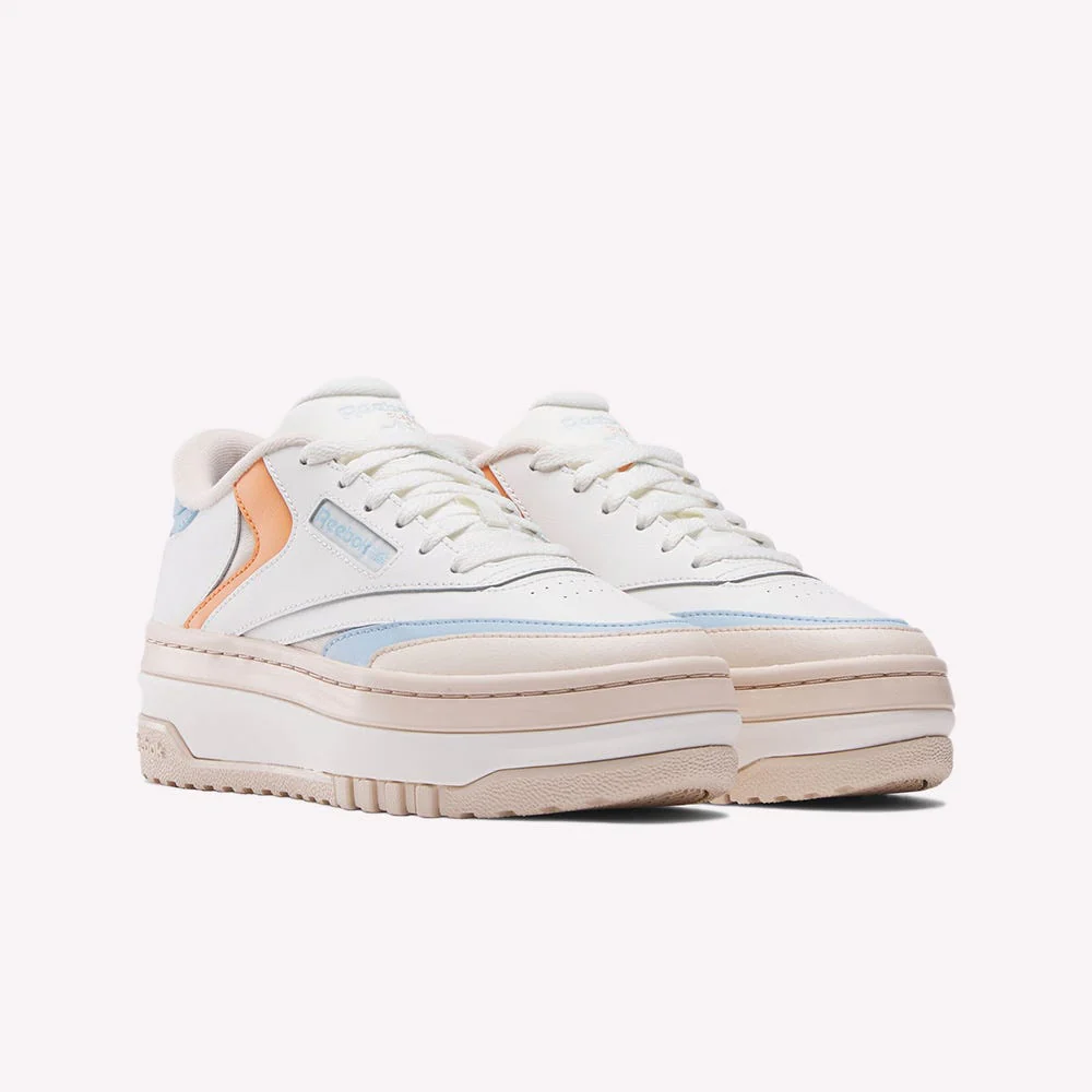 Club C Extra Women's Tennis Shoes - Image 2
