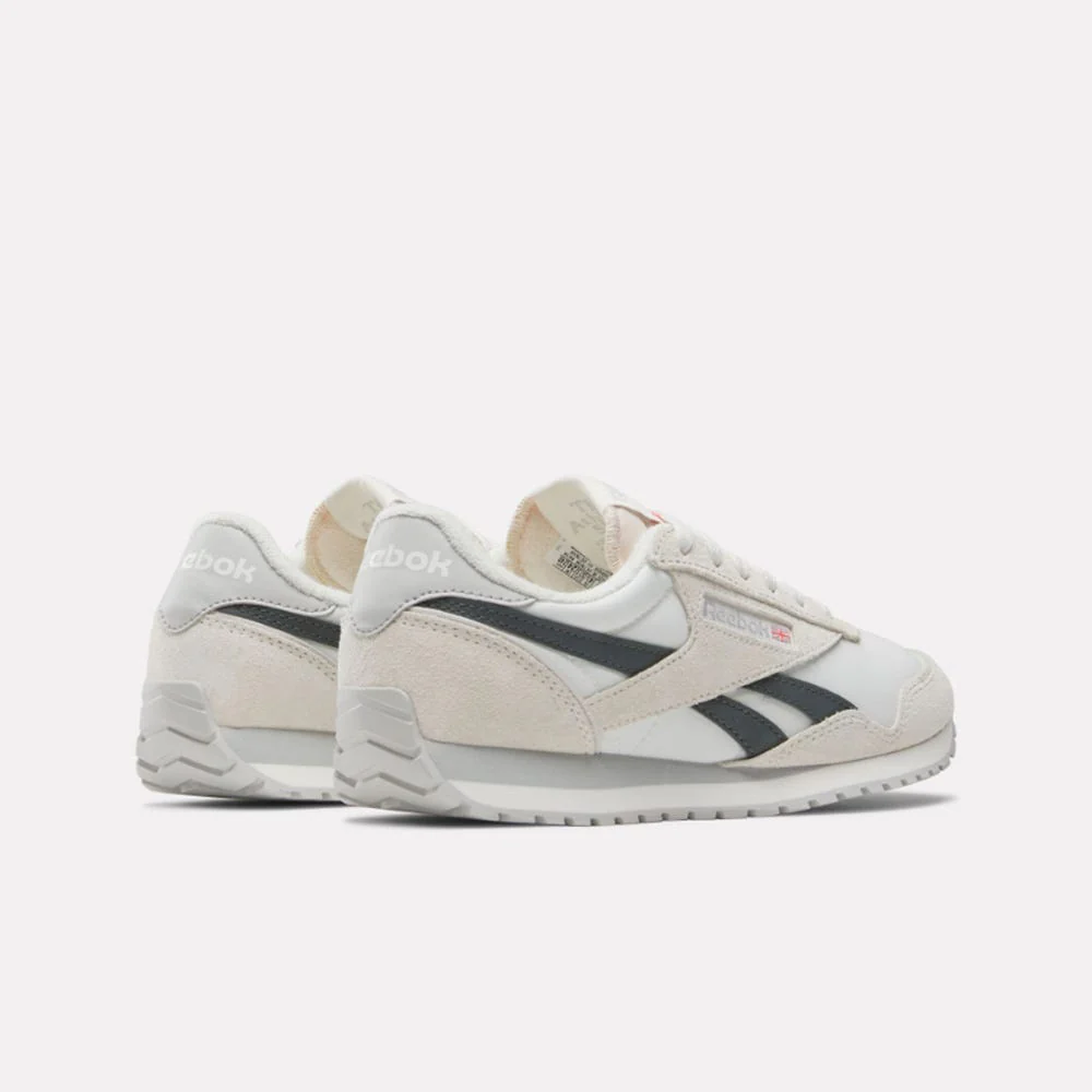Classic AZ Women's Shoes - Image 4