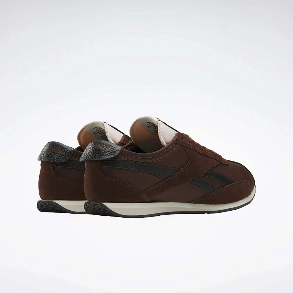 Classic AZ Unisex Shoes - Image 2