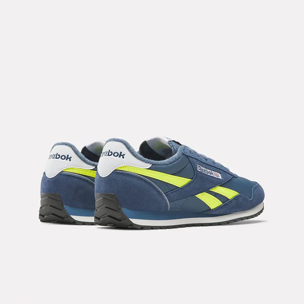 Classic AZ Unisex Shoes - Image 4