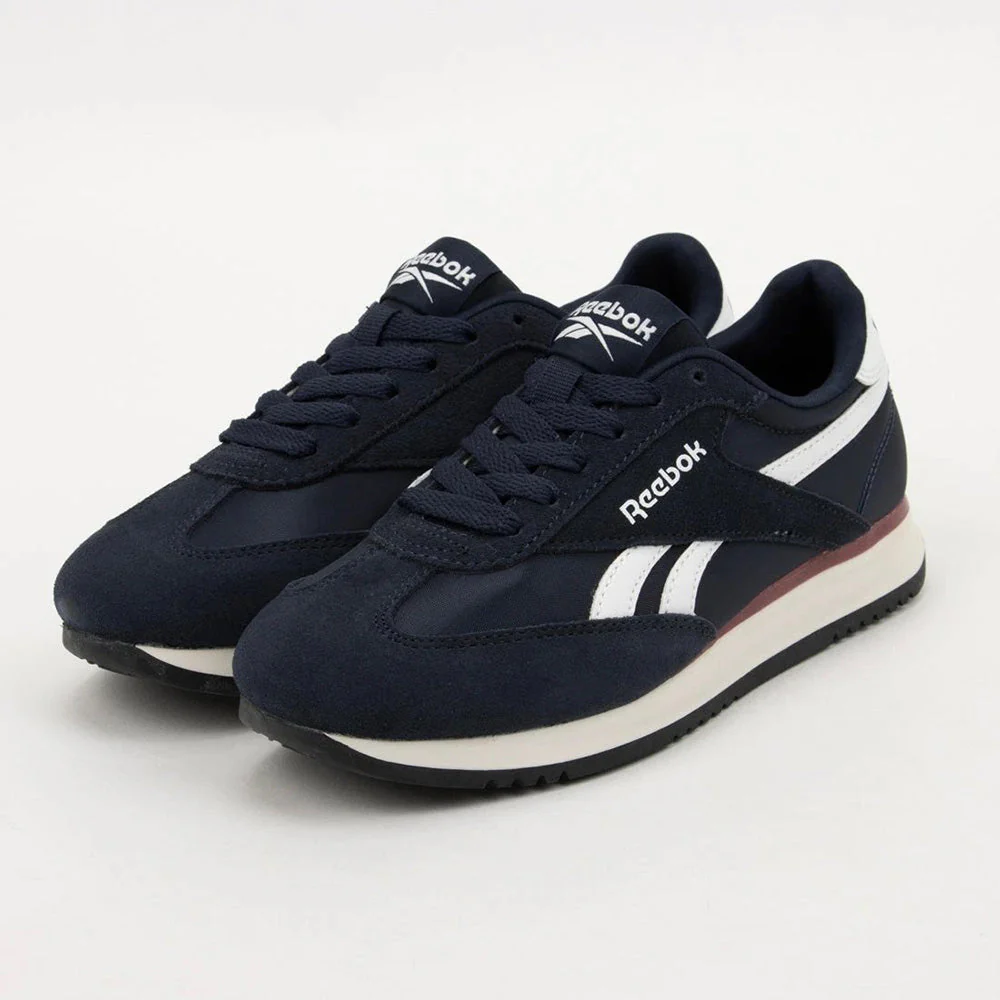 World 70 Unisex Shoes - Image 2