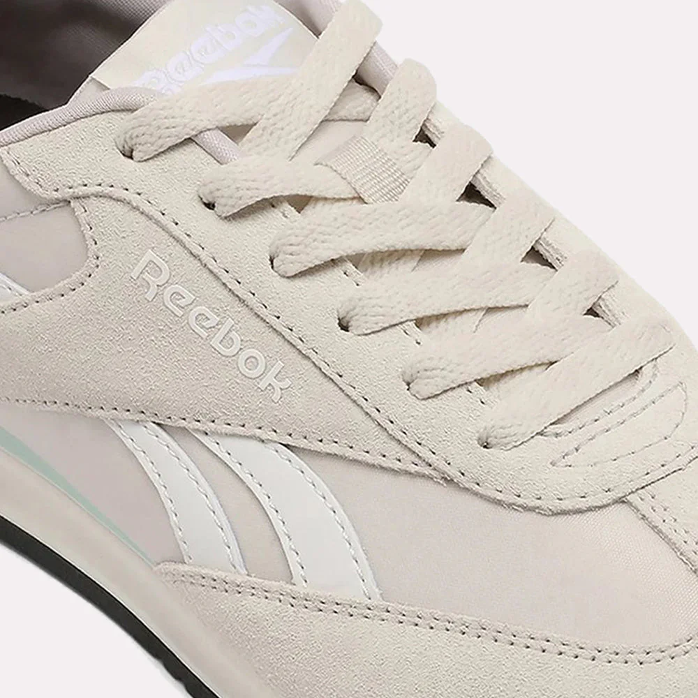 World 70 Women's Shoes - Image 3